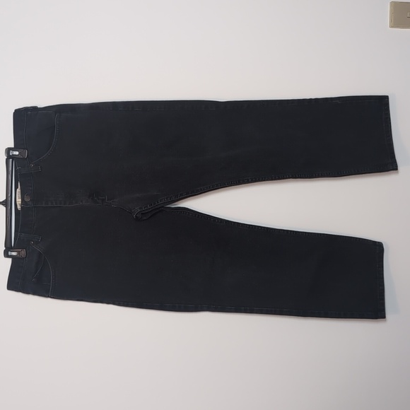 Lee Regular Fit Black Jeans - Picture 1 of 5